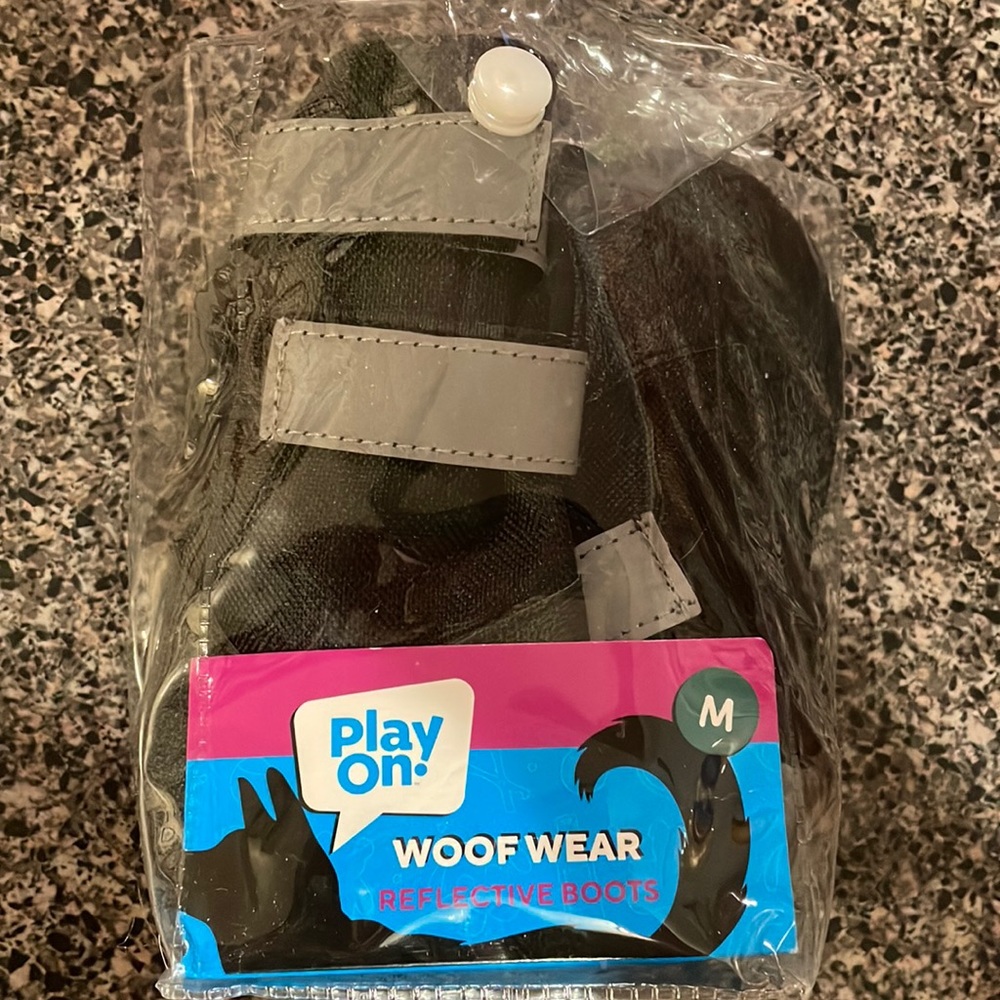 Medium pet boots